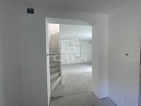 Szeged Lakás (téglaépítésű)