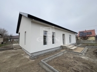 Baracska Családi ház