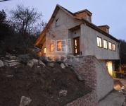 Budapest III. kerület Üzlethelyiség