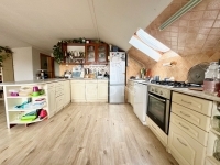 Érd Lakás (téglaépítésű)