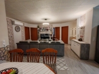 Pécel Lakás (téglaépítésű)