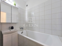 Zalaegerszeg Lakás (csúsztatott zsalu)