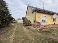 Bőny Családi ház