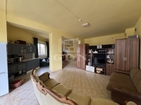 Polgárdi Üzlethelyiség