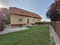 For sale family house Dány, 310m2