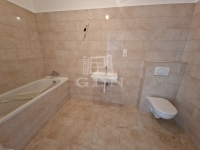 Hatvan Lakás (téglaépítésű)