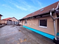 Hatvan Lakás (téglaépítésű)