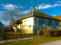 For sale family house Izsák, 108m2