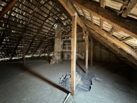 Vác Lakás (téglaépítésű)