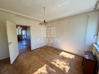 Vác Lakás (csúsztatott zsalu)