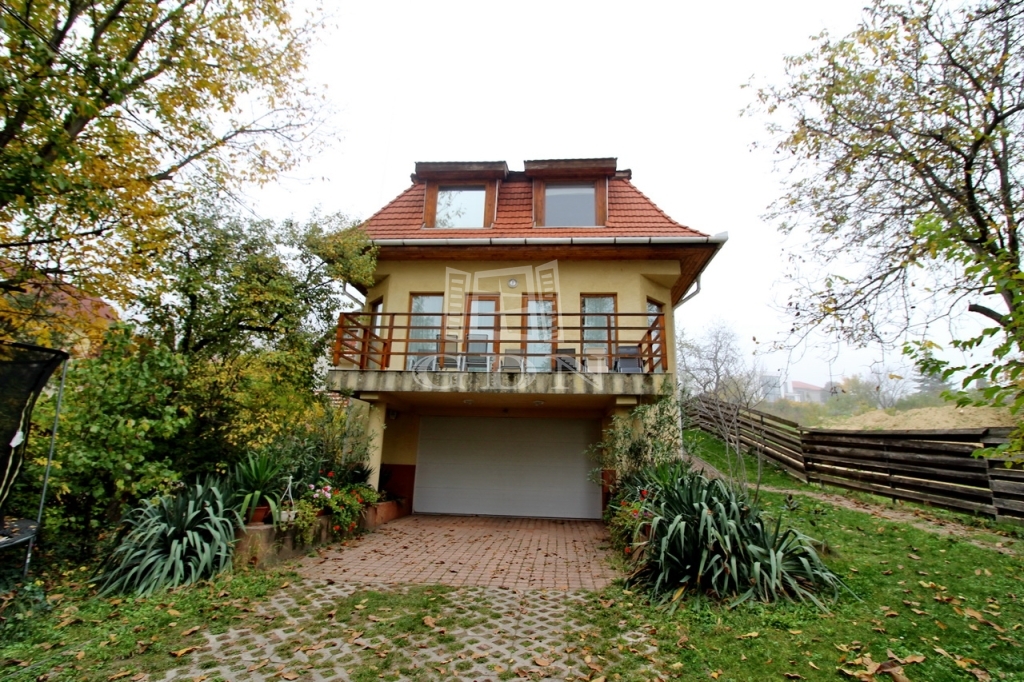 Vânzare Budaörs Casa Familiala