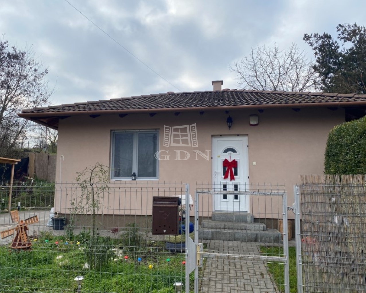 For sale Baracska Family House