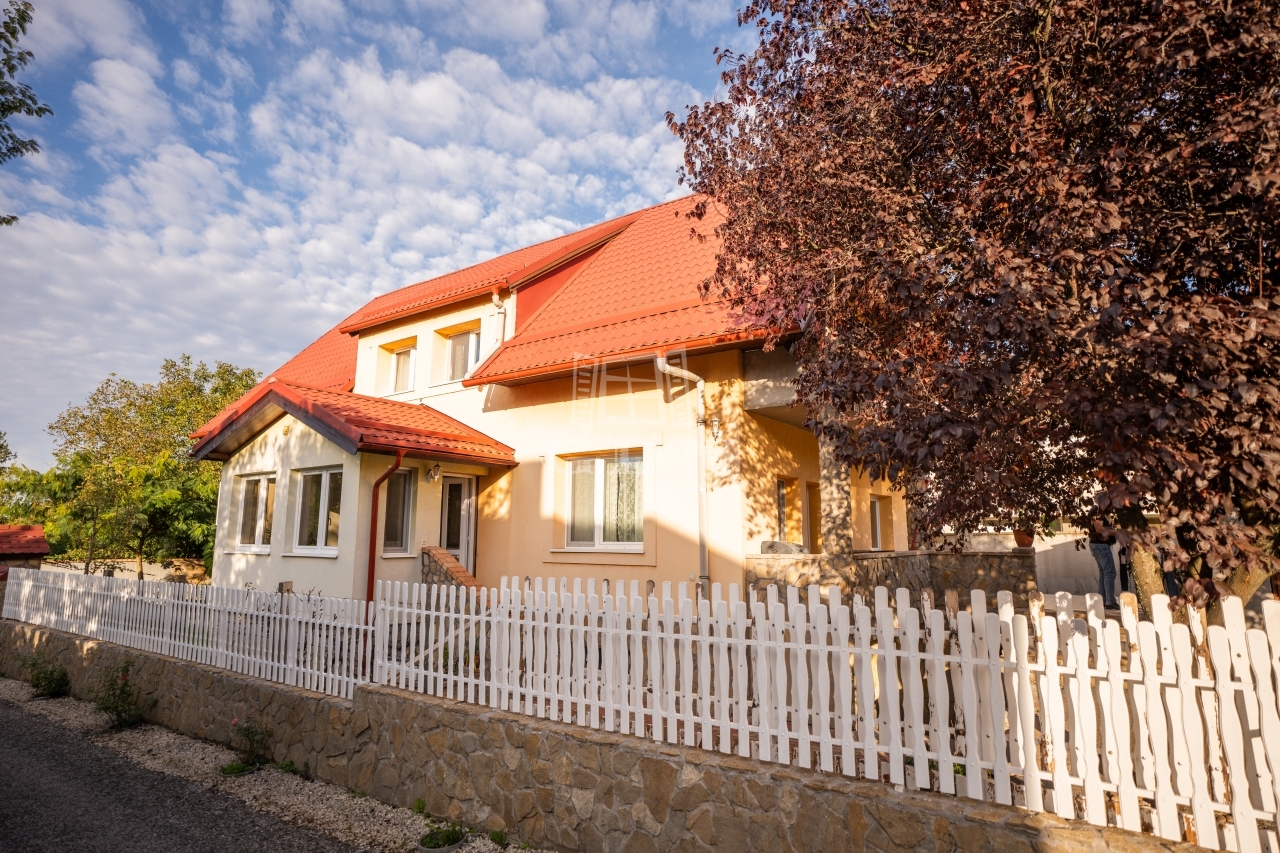 Vânzare Budaörs Casa Familiala